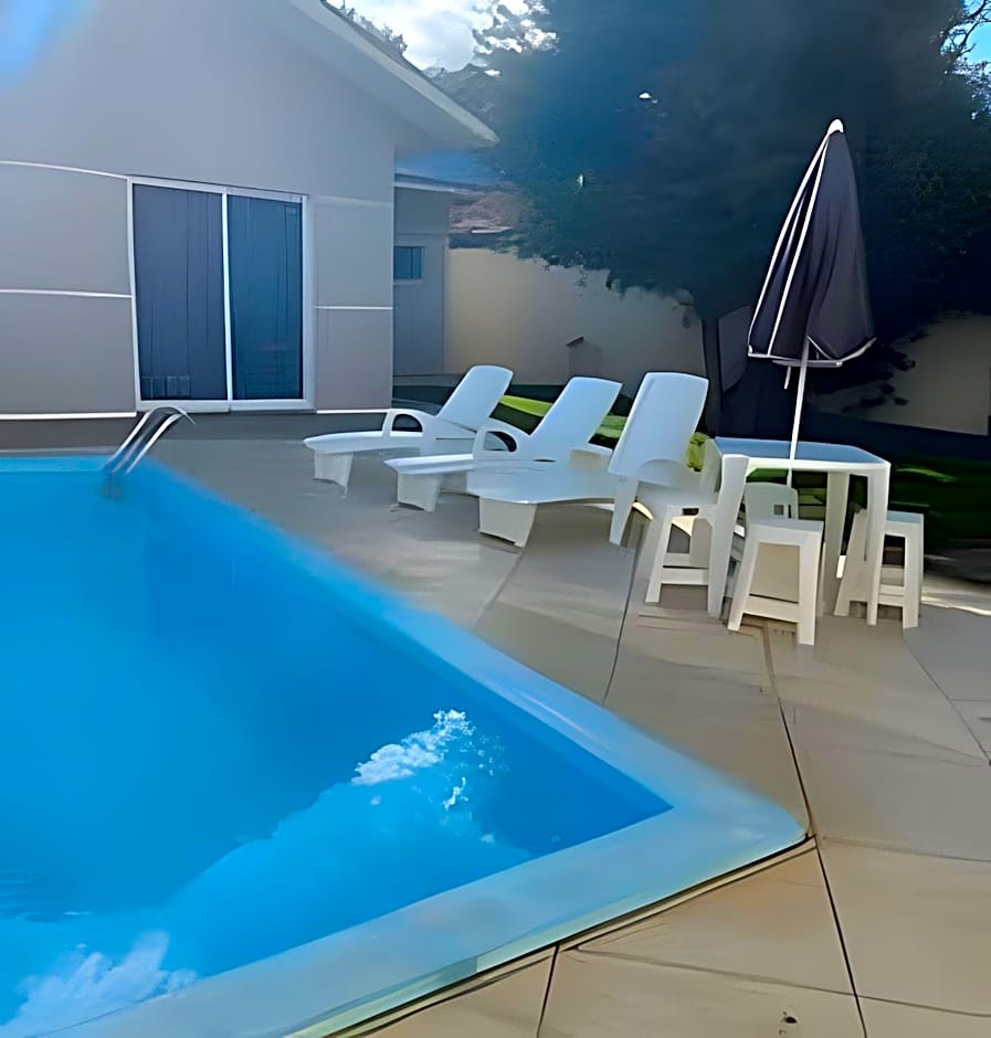 Casa Completa 6 Suíte e 1 Quarto, Piscina e Gourmet
