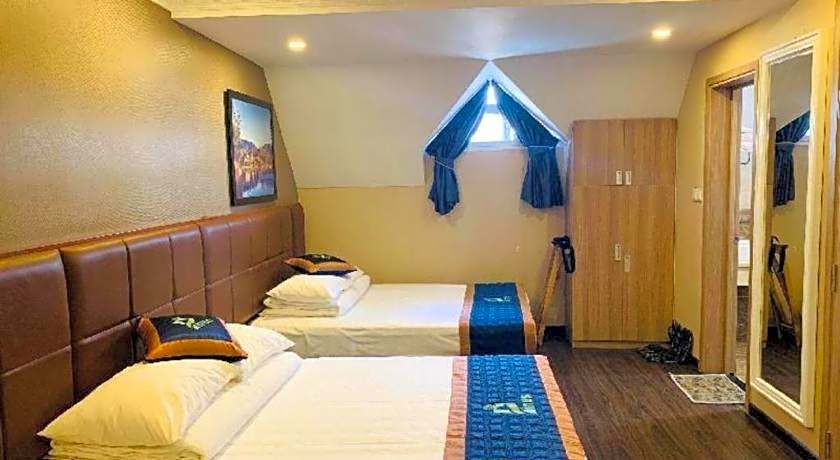 Pinus Hotel