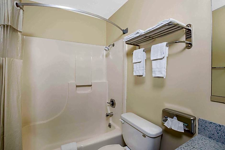 Days Inn by Wyndham Grand Island