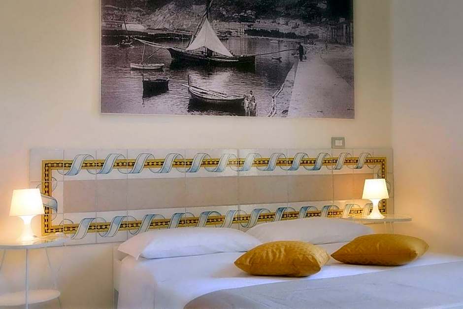 Santi e Saraceni Rooms