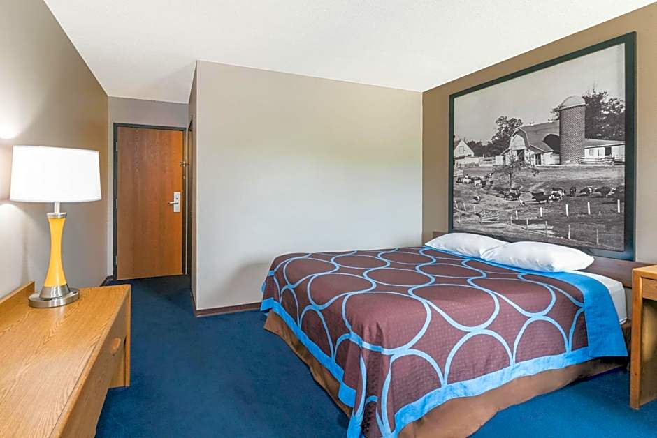 Super 8 by Wyndham Milbank SD