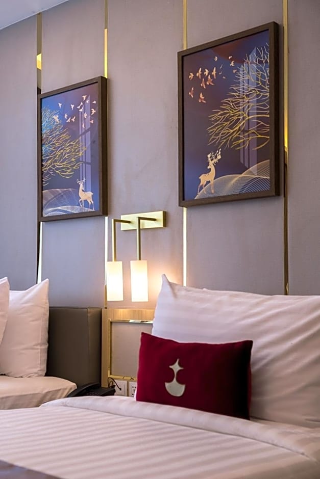 Elegant Airport Hotel