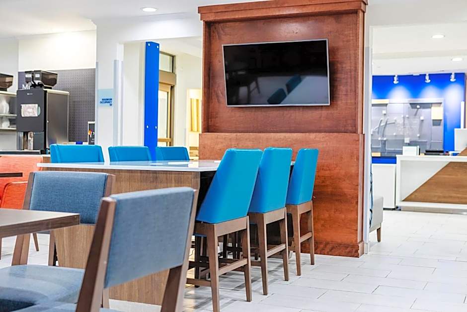 Holiday Inn Express Hotel & Suites Memphis/Germantown By IHG