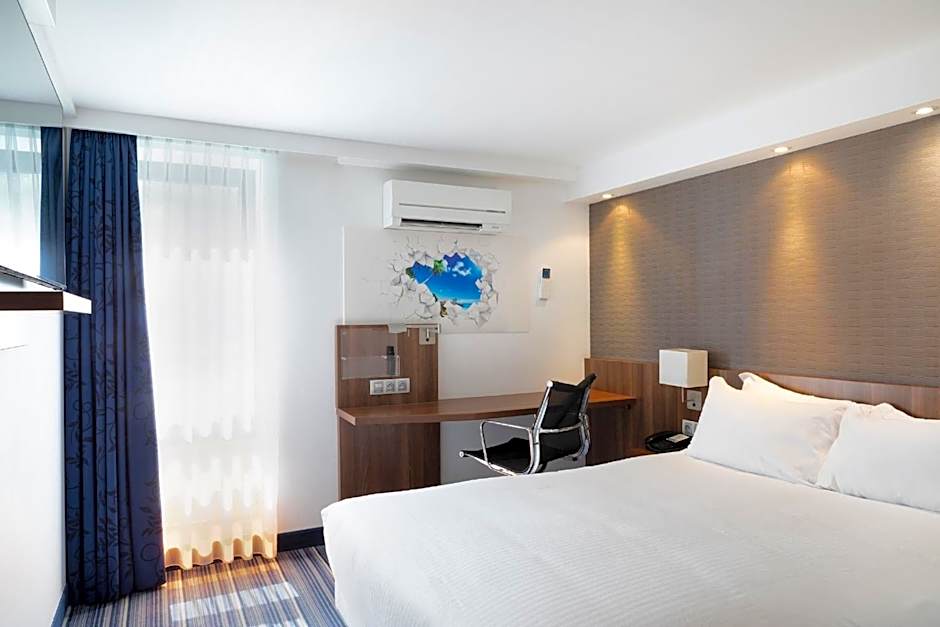 Holiday Inn Marseille Airport By IHG