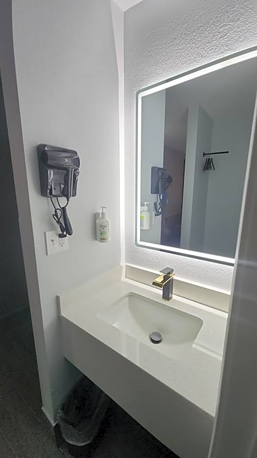 Baymont by Wyndham South Bend Near Notre Dame