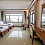 Sisombat Plaza Hotel