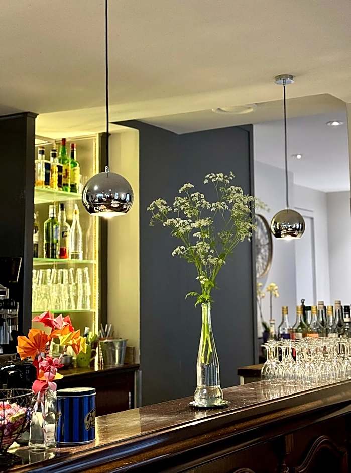 Hotel Paris Vesinet-LogisHotels et Domaine Evenementiel