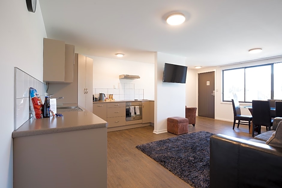 Photo 1 of 9 of 1 Bedroom Apartment, View