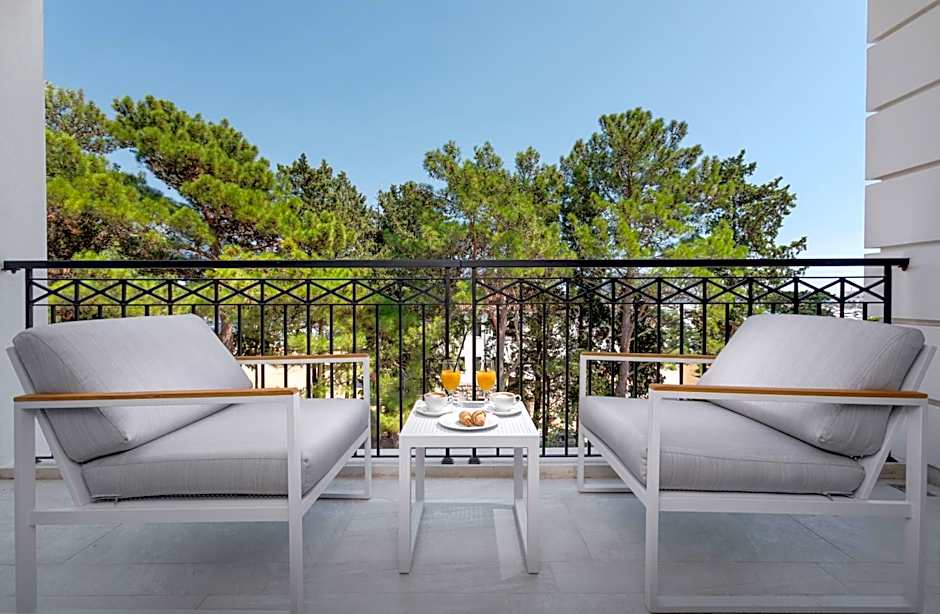 Crowne Plaza Budva by IHG