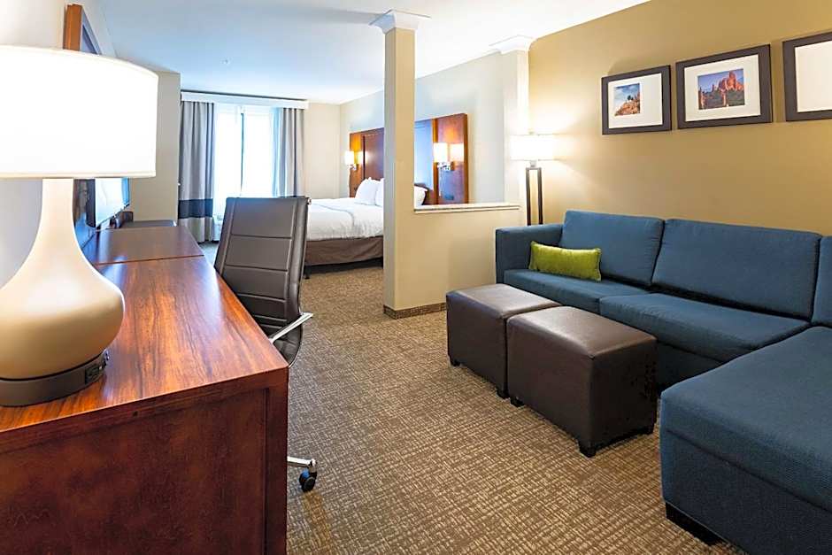 Comfort Suites Denver near Anschutz Medical Campus