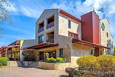 Erdőspuszta Club Hotel Fenyves