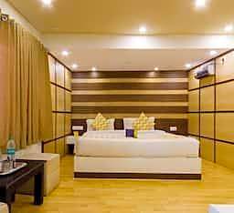 FabHotel Sholas Residency I - Nr. Rose Garden