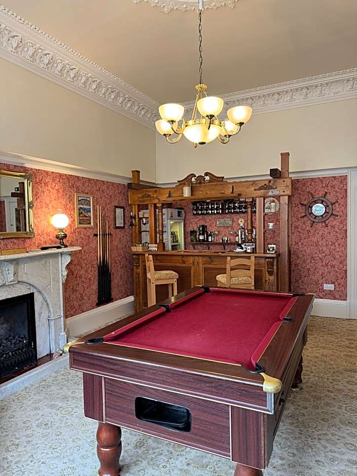 The Raincliffe Hotel