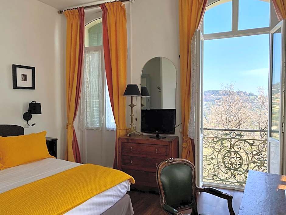 Logis Hotel La Bellaudiere