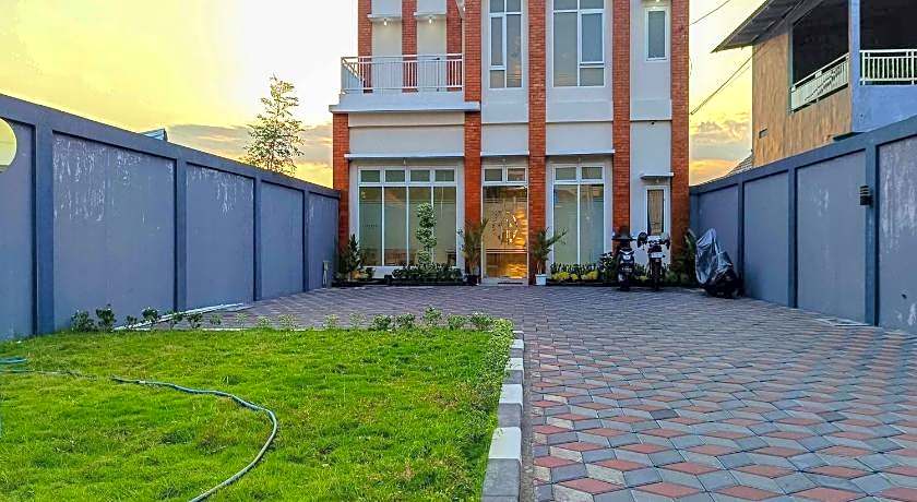 Nawasena Homey Syariah near Bandara Adisucipto 4 Mitra RedDoorz