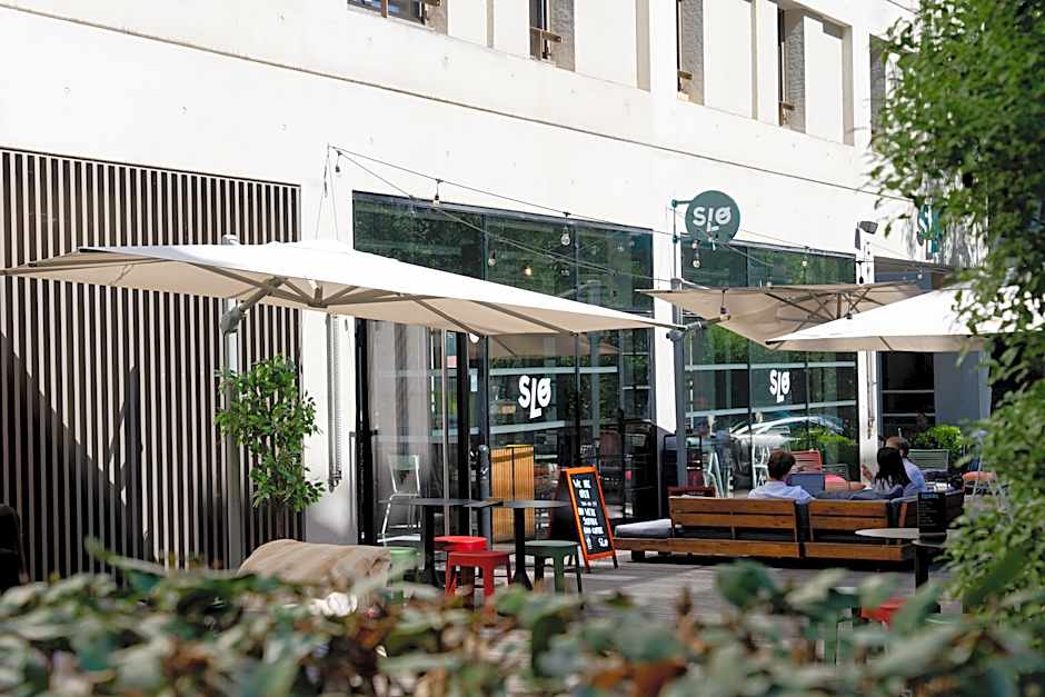 Slo Hostel