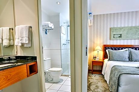 Business Class Suite