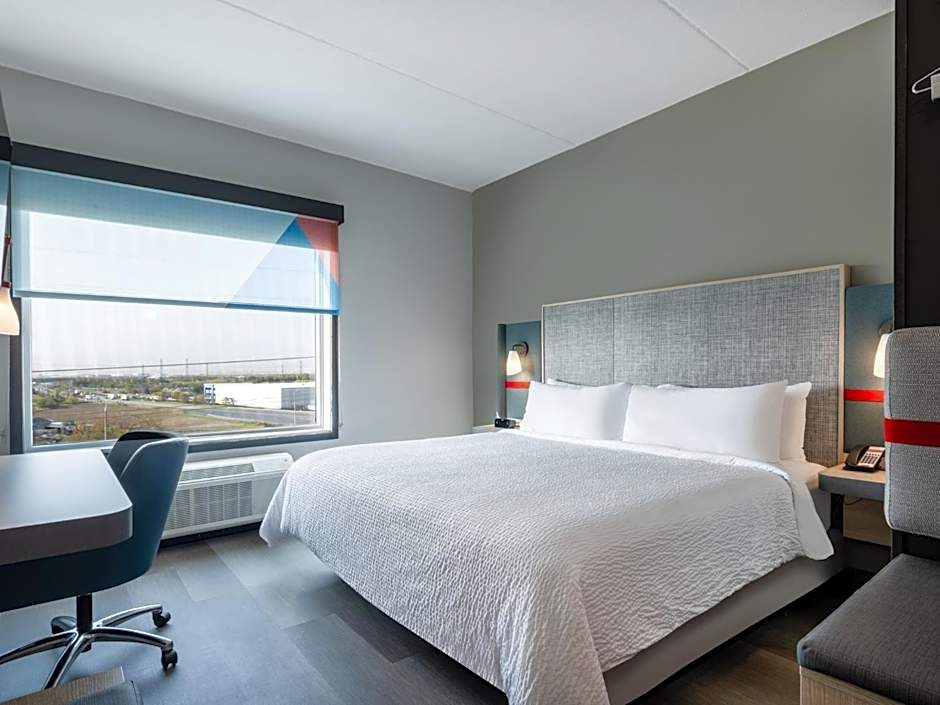 avid hotels - Toronto - Vaughan Southwest By IHG