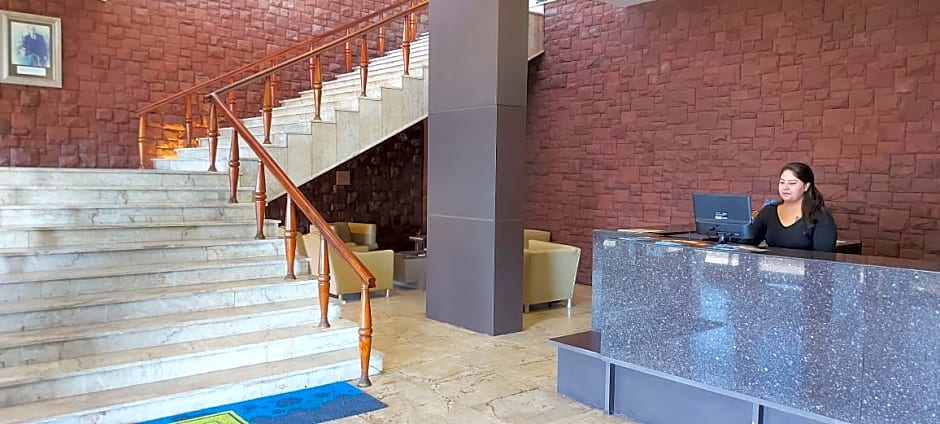 Samba Laguna Tourist