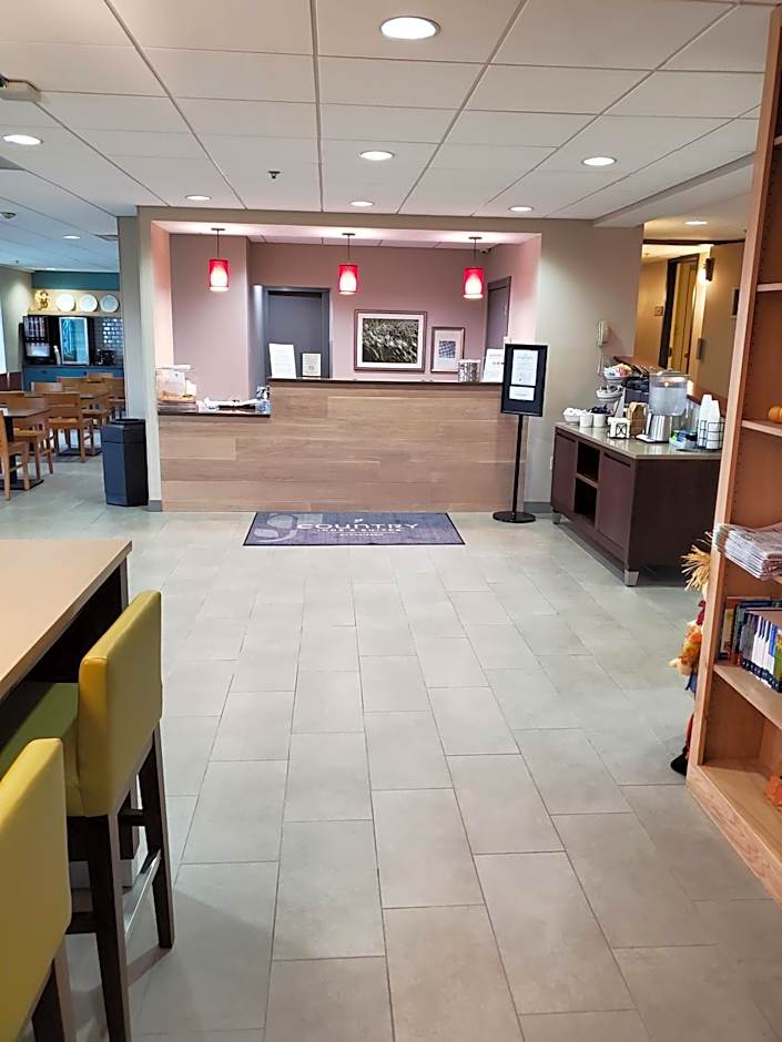 Country Inn & Suites by Radisson, Fredericksburg South (I-95), VA