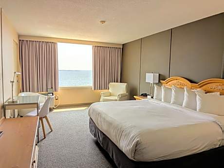 King Room with Lake View