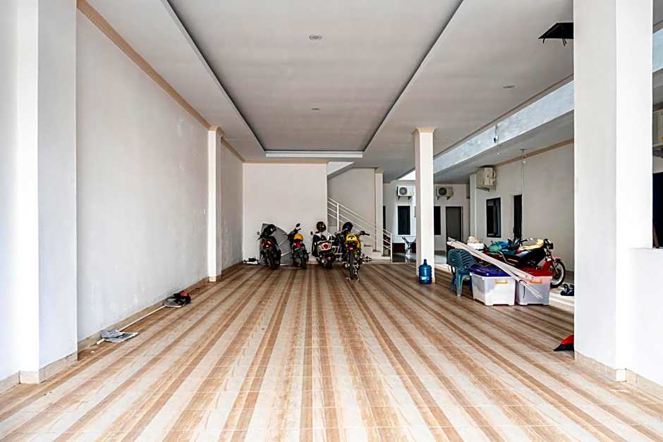 RedDoorz Syariah near Stadion Teladan Medan