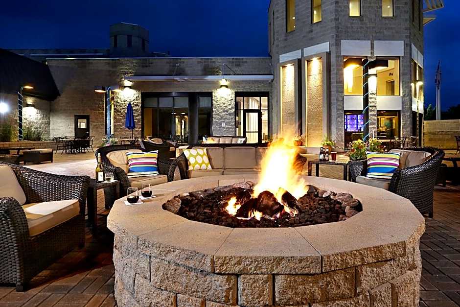 DoubleTree By Hilton Denver Thornton