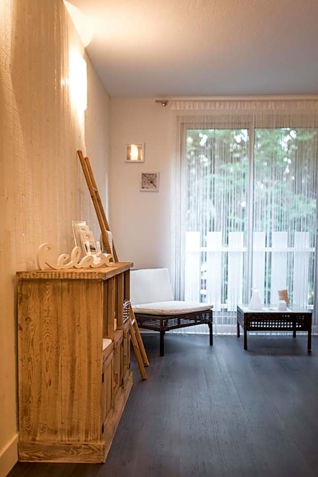 Logis Latitude Ouest Hôtel Restaurant & Spa