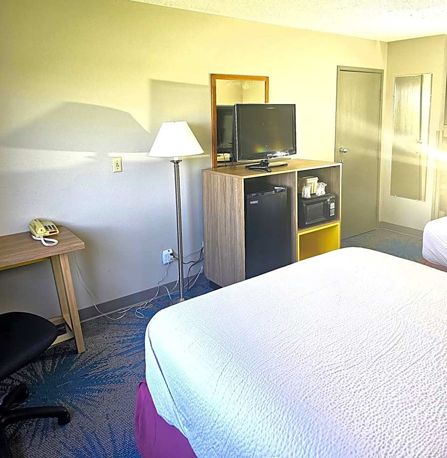 Days Inn by Wyndham North Sioux City