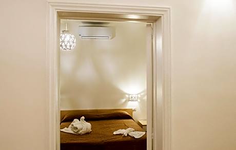 Quadruple Room with Private Bathroom