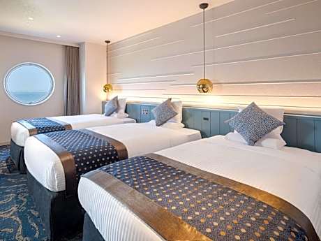 Superior Room with Sea View and Private Bathroom - Non-Smoking