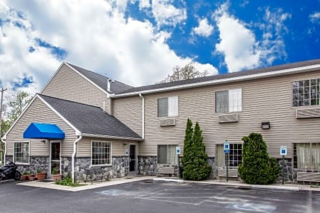 Passport Inn Paradise PA