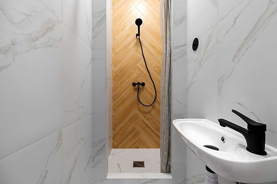 Najtańsze noclegi Piłsudskiego 93