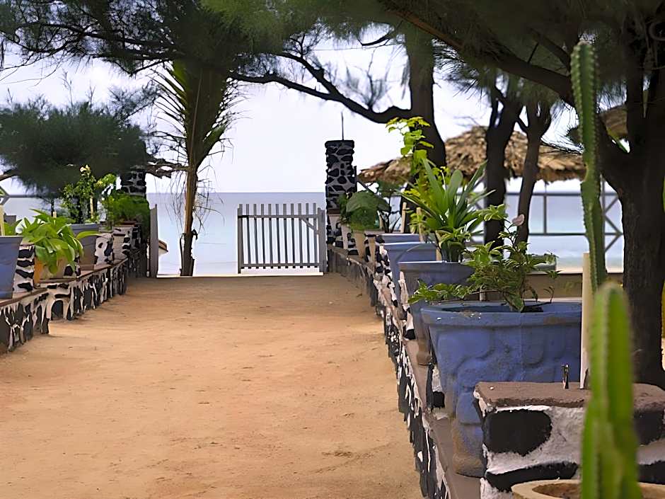 Silver Beach Hotel – Trincomalee, GA