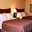 Trade Winds Central Inn