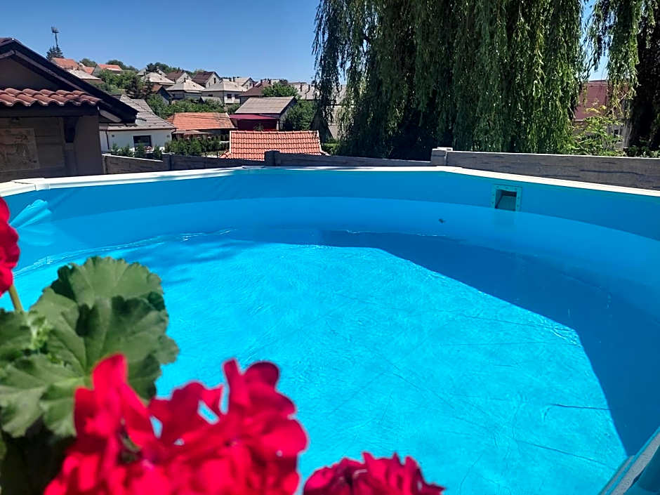 Négy Évszak Vendégház