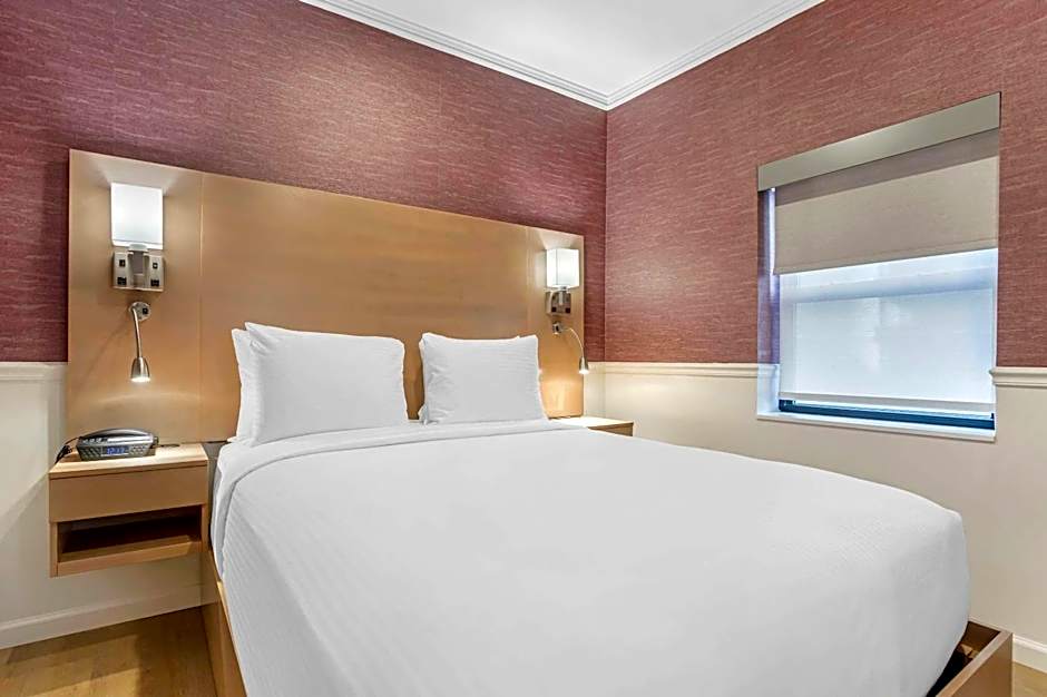 Mayfair Hotel, Ascend Hotel Collection