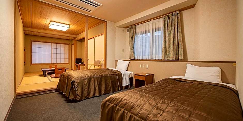 Ryokan Hakura