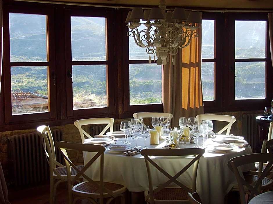 Hotel Boutique Real Posada De Liena con jacuzzi y Restaurante Liena