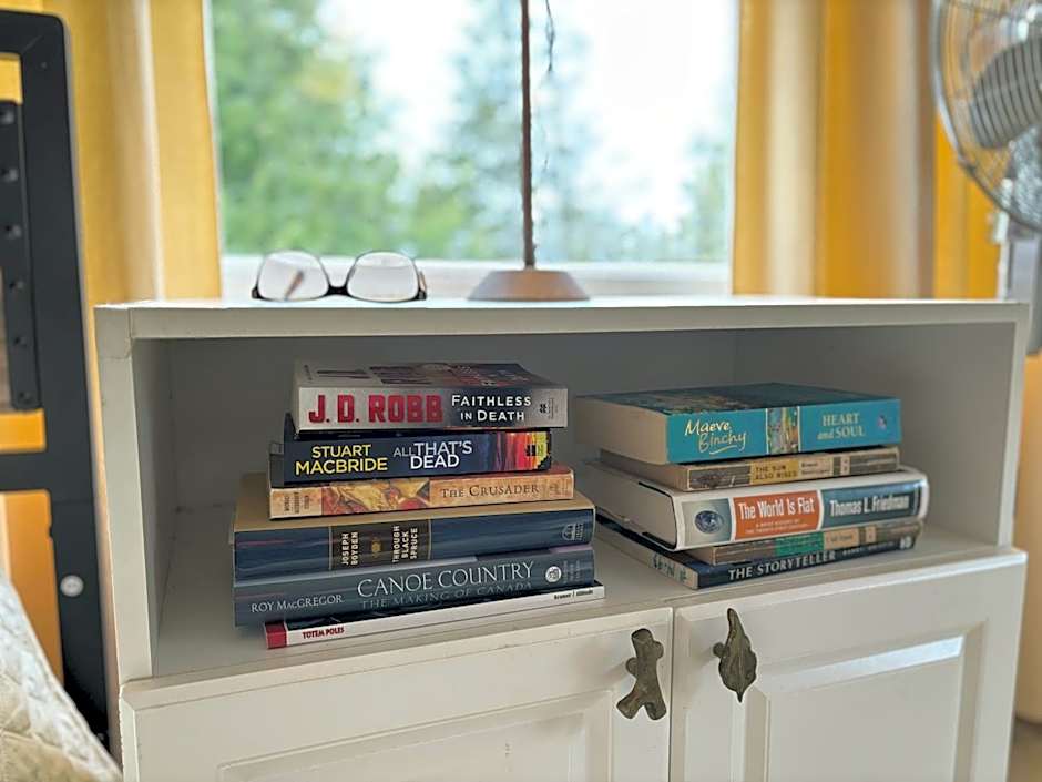 The Louise - Artistic Haven by the Beach