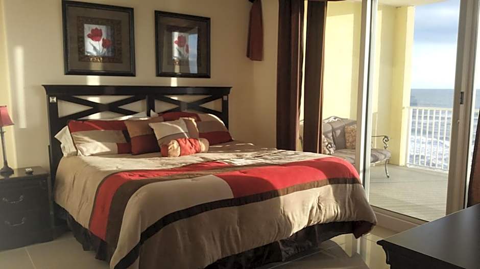 Ocean Reef 2 bedroom/2 bath!