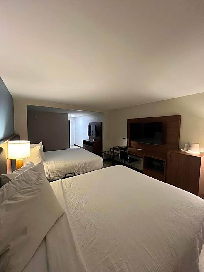 Wingate by Wyndham Dublin Near Claytor Lake State Park
