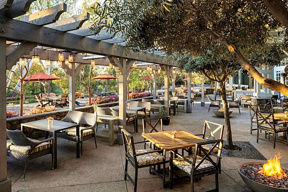 River Terrace Inn