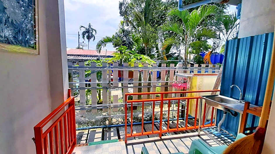 Runa Group House Samed 