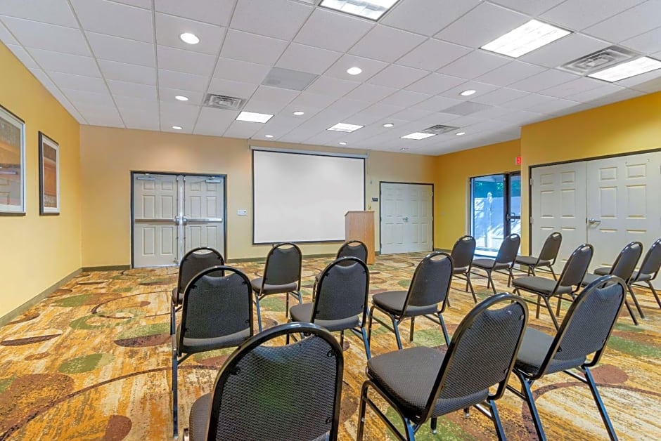 Comfort Inn & Suites Montgomery Eastchase