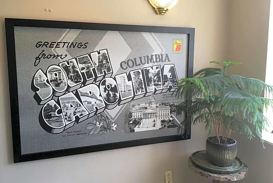 Super 8 by Wyndham Harbison/Parkridge Hospital