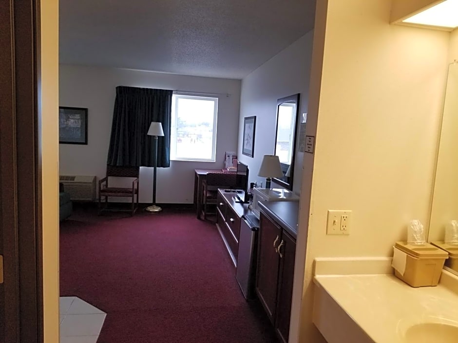 Bilmar Inn & Suites