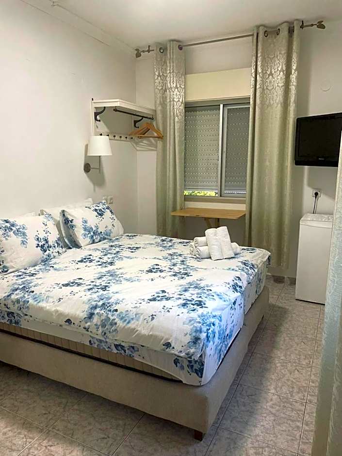 Amigo Hotel On The Beach