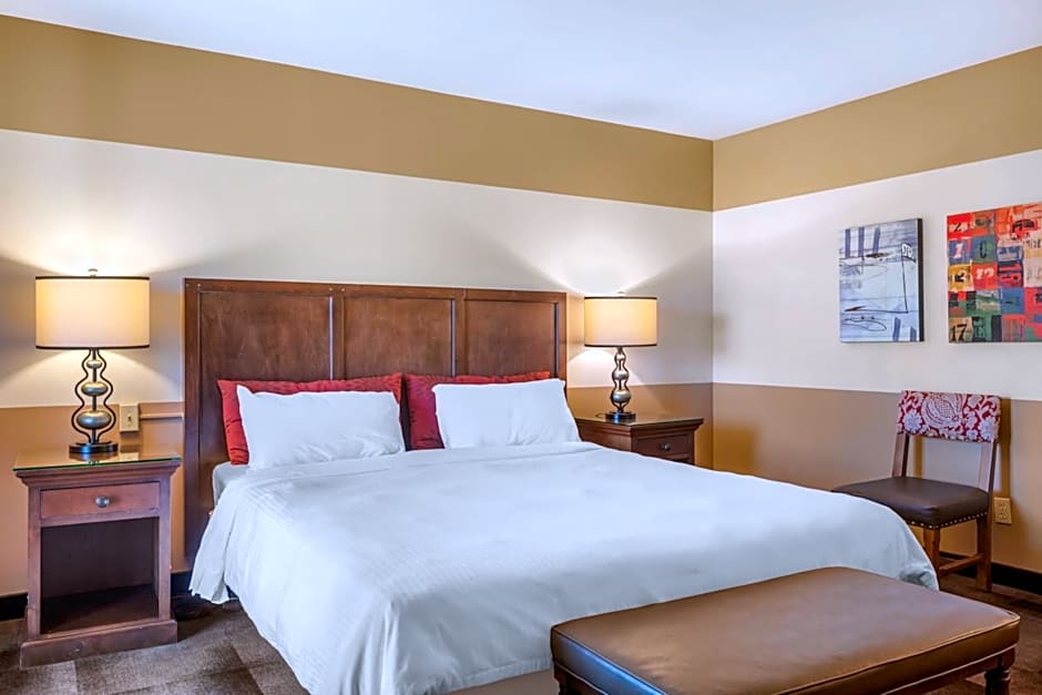 Carlton Oaks Lodge, an Ascend Collection Hotel