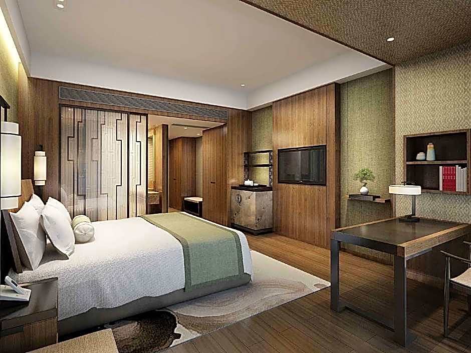 HUALUXE Ningbo Harbor City By IHG